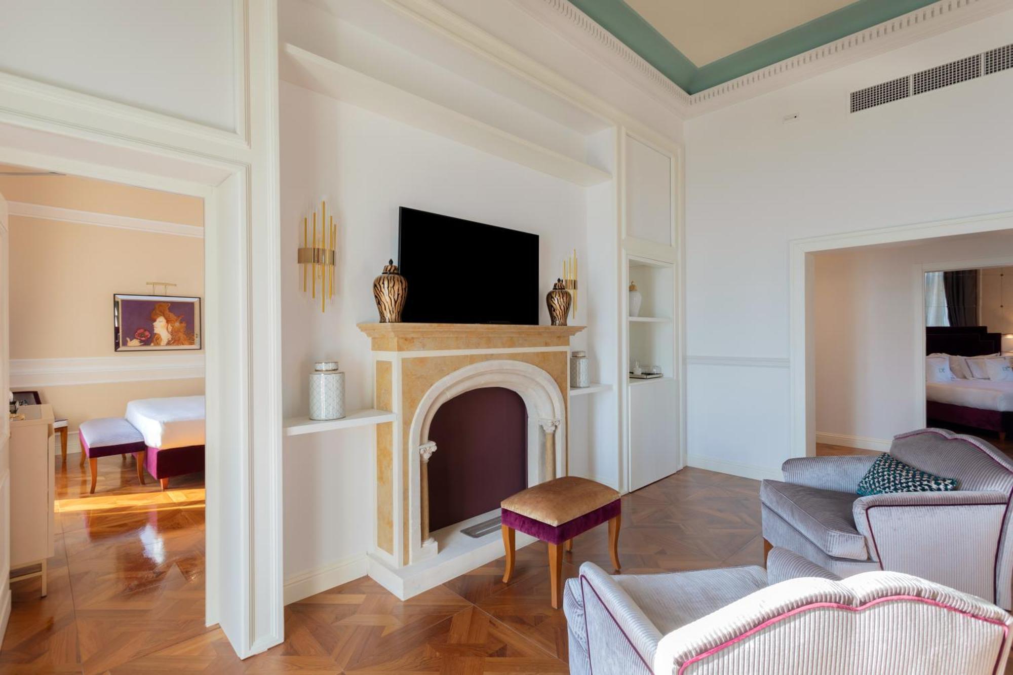 Grand Des Etrangers Hotel